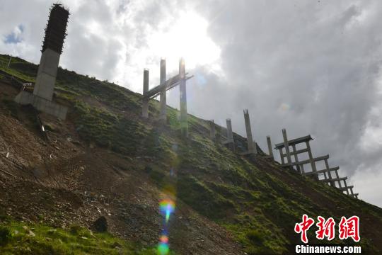 和拉圭人口_橘右京和小田桐圭图片