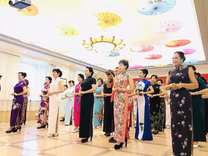 指定舞蹈培训课程开始了-百城千街万人旗袍秀暨创吉尼斯世界纪录