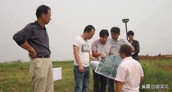 下月起,这个值10万的红本本即将发放,年底前停发,3类人将无缘 下月起,这个值10万的红本本即将发放,年底前停发,3类人将无缘