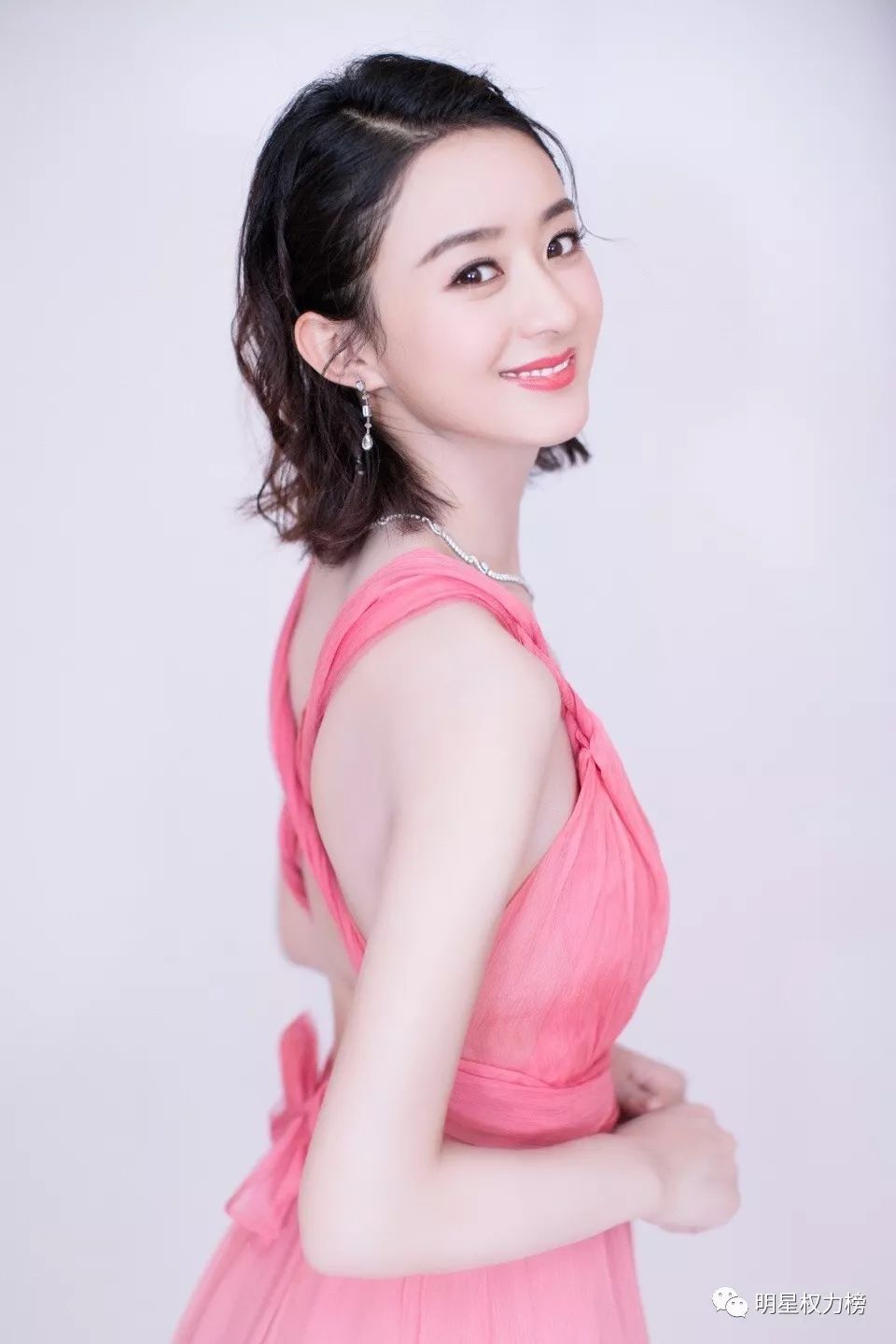 榜妹热线 | 赵丽颖冯绍峰合体复出、吴磊综艺、李沁杀青后续、黄景瑜合作成龙、宋威龙进组
