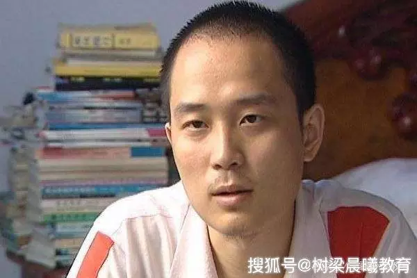 他3次高考均考入清华北大，却被导师无情拒绝：不收这种学生！
                
                 