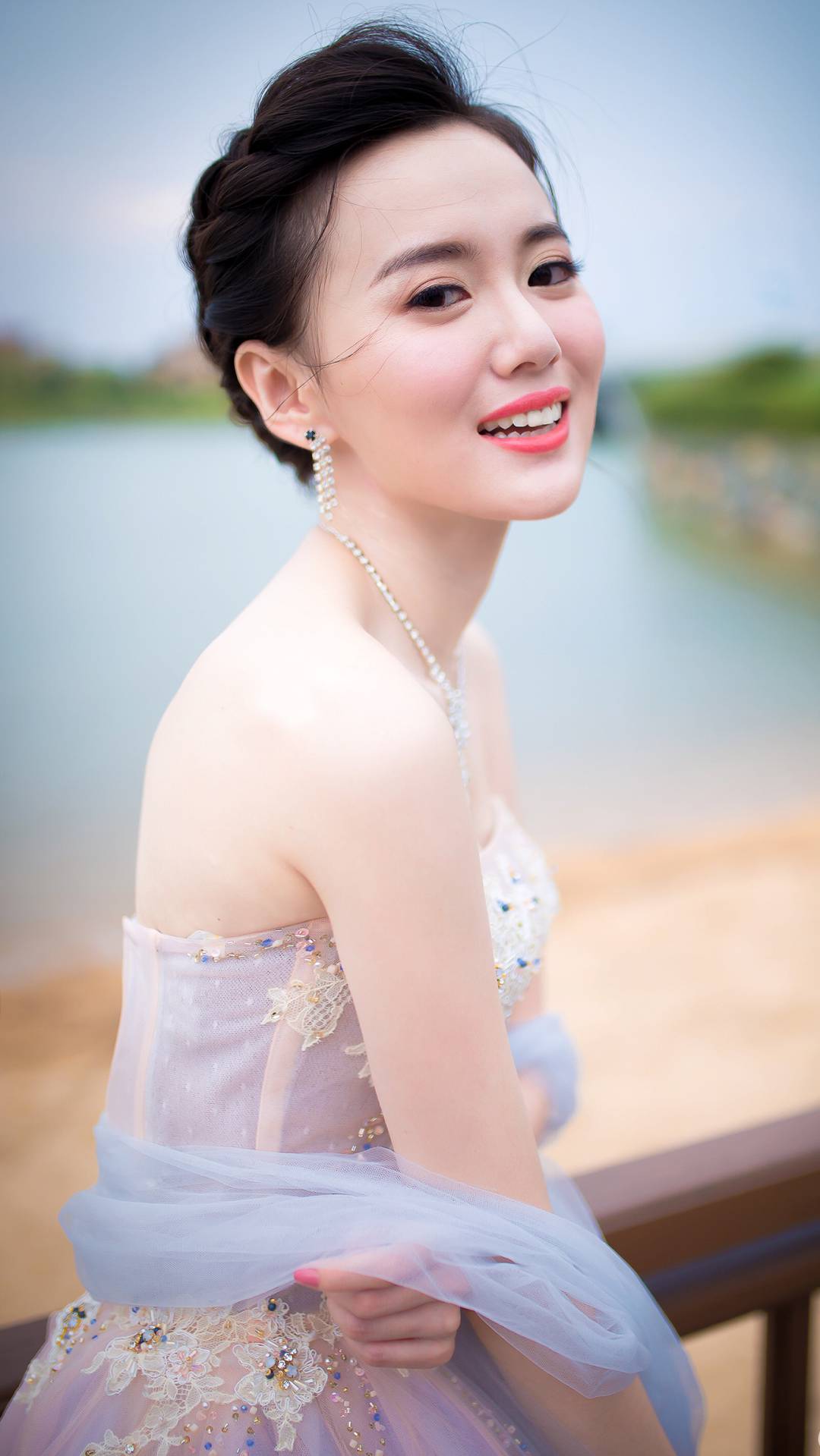 江铠同,盛开在心田的芬芳,如三月珍藏的桃香