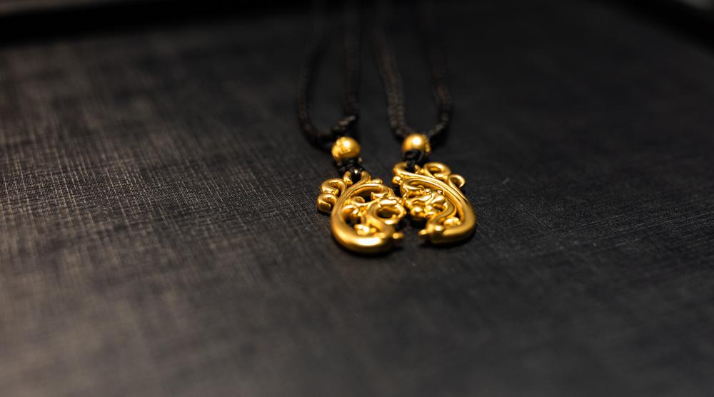 猪蛋玉佩礼物猜一成语_猪龙玉佩(2)