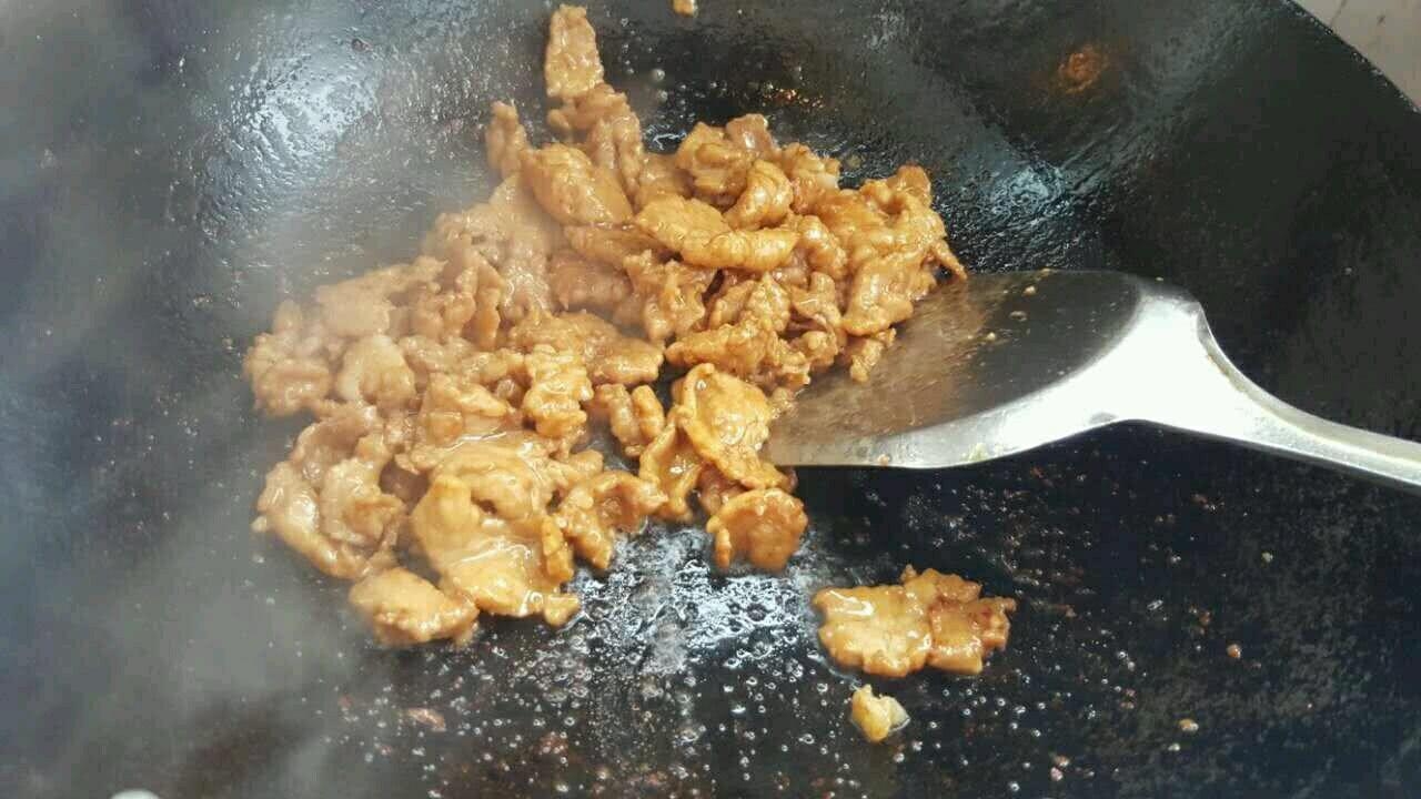 炒肉丝怎么提前腌 013b0dfb1c6145f5a550619be4e4f530.jpeg