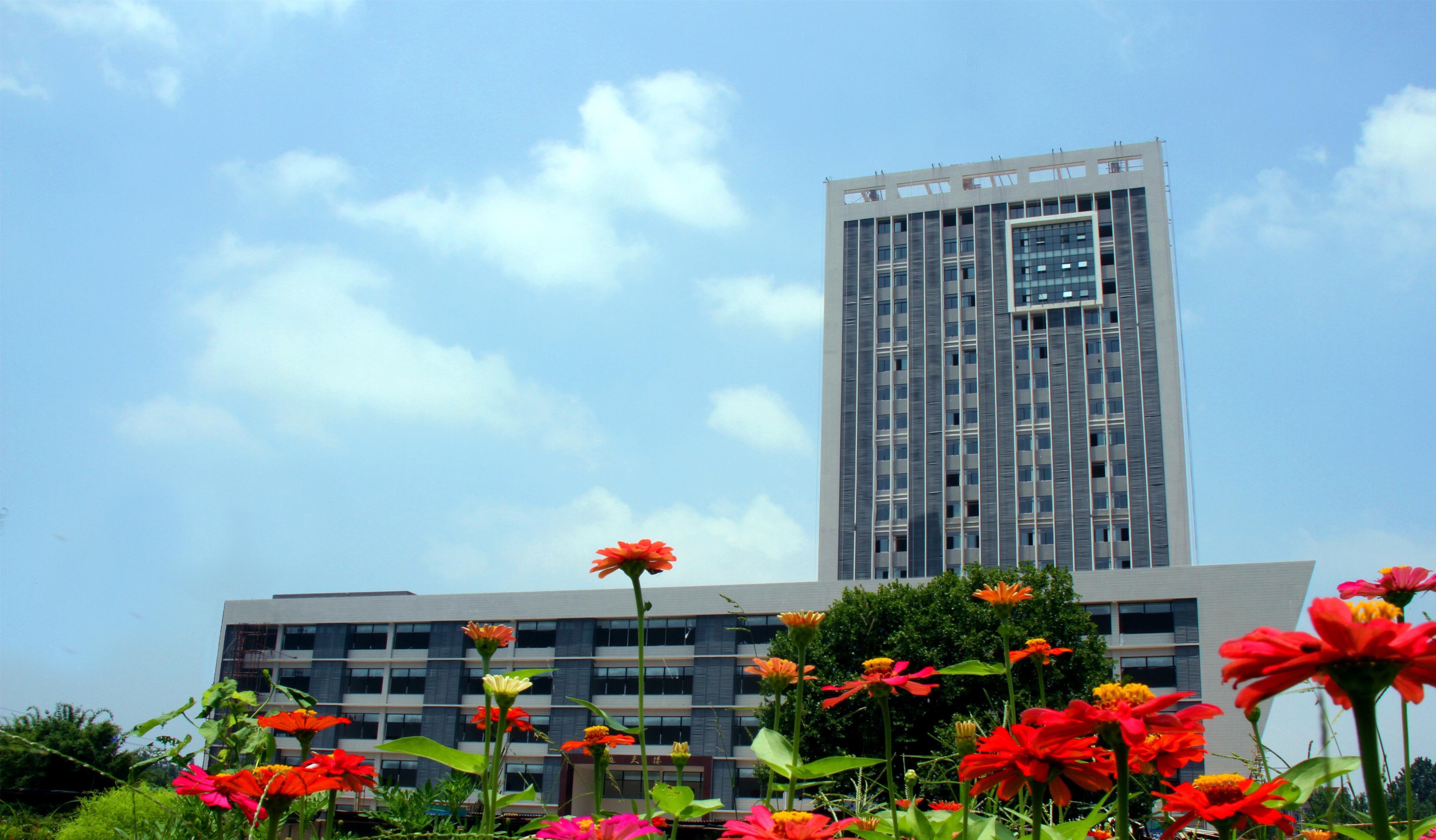 黄冈师范学院怎么样