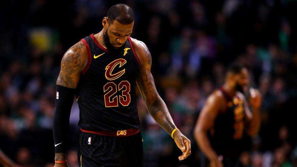 詹姆斯伤势情况 2591f92ef1ea487492aebfb4273174eb.jpeg