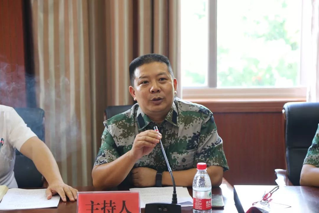 镇党委书记董志慧,党委副书记郭标宏,人大主席王建平,武装部长许孔祥