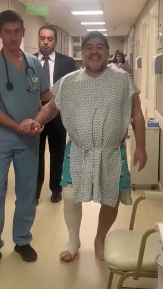 禁赛3个月!度假中的梅西收罚单,病床上的马拉多纳力挺:他很男