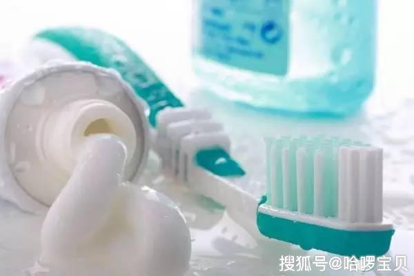                     原创            宝妈学堂：“谈氟色变”，宝宝牙膏是含氟好还是不含氟的好？
