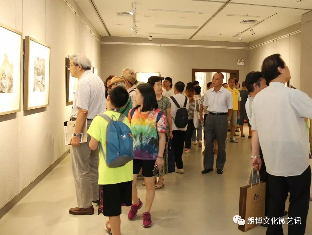 艺讯桂林市花桥美术馆馆藏作品吴烈民系列展之猫儿山随笔作品展隆重