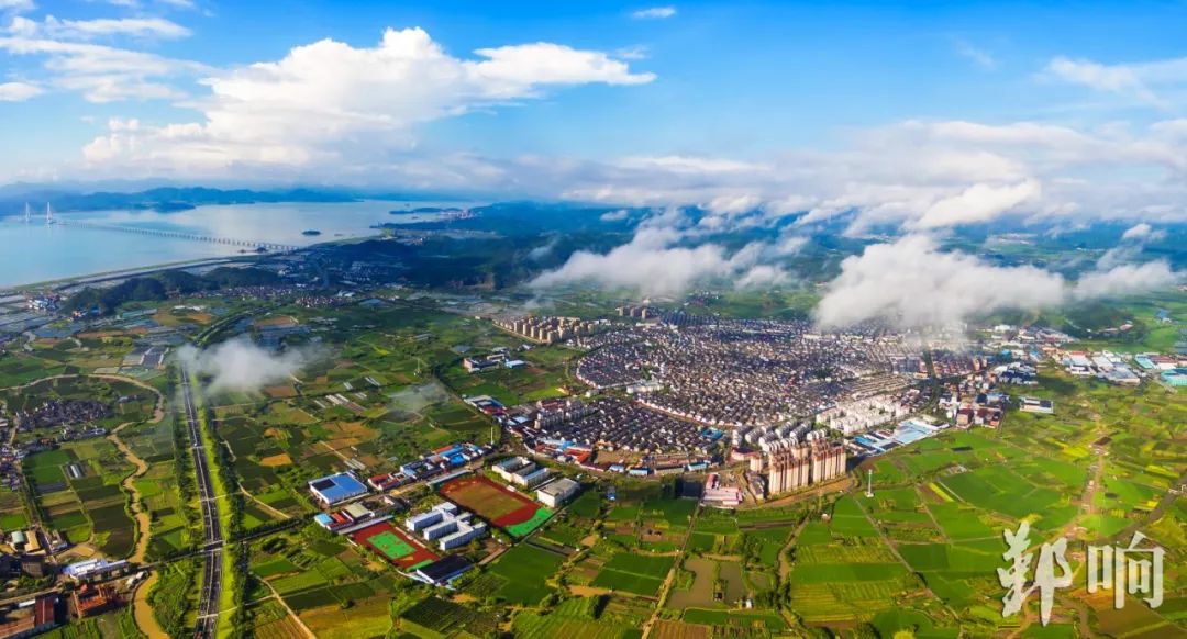 咸祥古称嵩南(位于大嵩之南),东南临象山港,其中有盘池山,串堍山两