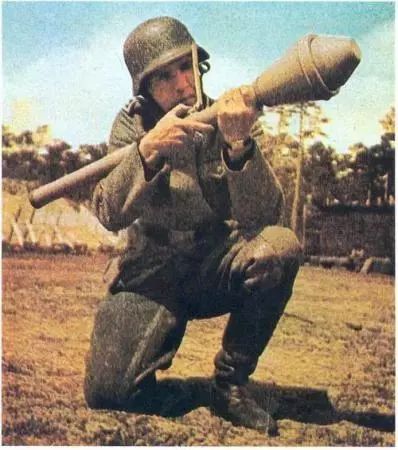 世界上著名的火箭筒 dd15e490700646cd9a9f5875b640bfb0.jpeg