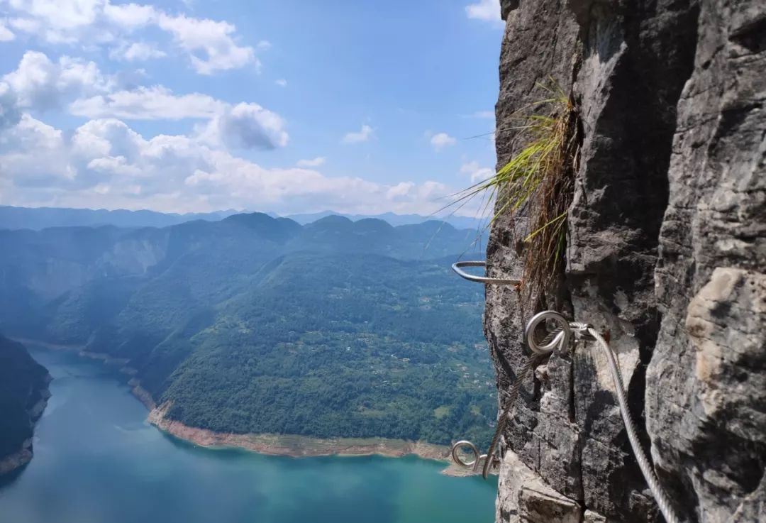 鹤峰,建始联手打造两条"升级版"旅游路已动工开建.