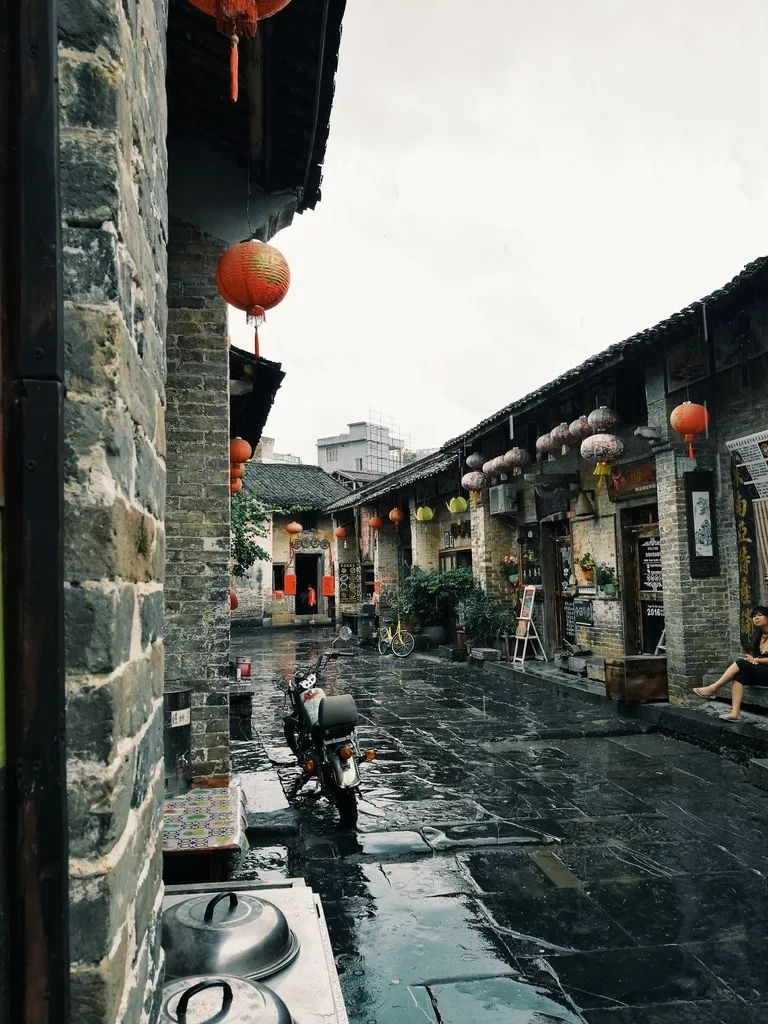 黄姚古镇位于广西贺州昭平县东北部,是最美的古镇之一.