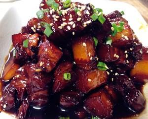 做红烧肉用什么酱油上色 162e2856d575474eb95e13f836610455.jpeg