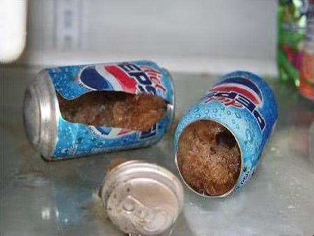                     妈妈放在茶几的酸奶，1天后，成了把孩子送进了医院的“炸弹”