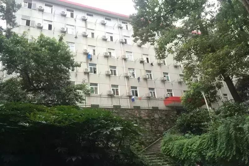 華中師范大學怎么樣_華中師范大學是啥學校_百度一下華中師范大學