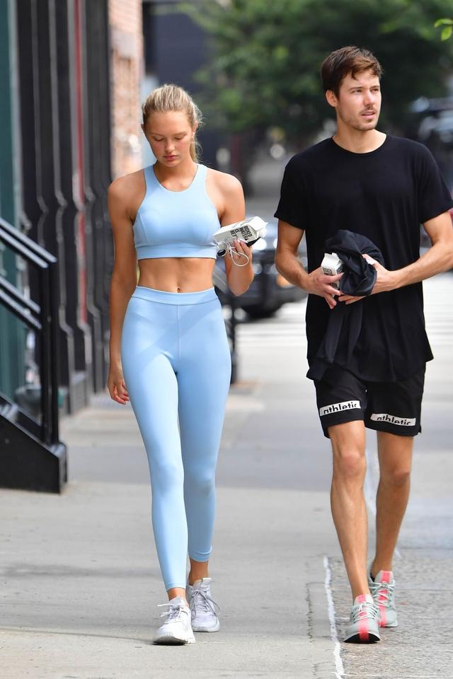 罗梅·埃利斯(romee strijd)的男友,看起来个子高,人也帅气.