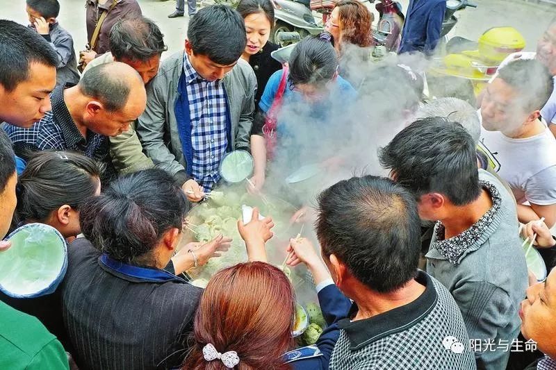 斜的人口利亚_黑塔利亚王耀