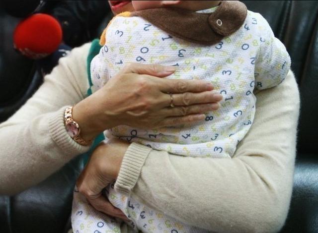                     90后宝妈每天给宝宝做4件事，消化好、长得快！生病不存在的