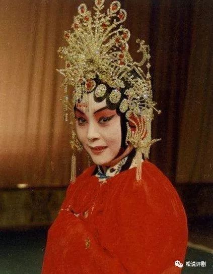 评剧杜十娘守孤灯泪洒胸前曲谱_评剧杜十娘图片