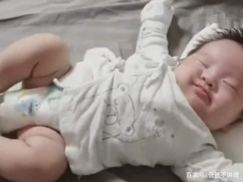                     宝宝蹬腿使劲睡不好？多半与7个原因有关，妈妈勤护理宝宝睡得安