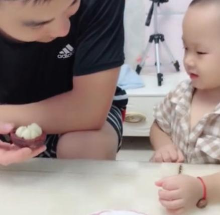                     夏天4种水果，家长尽量少给孩子买，尤其第2种，容易吃伤胃