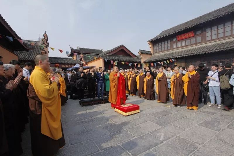 鸡鸣仲夏│鸡鸣寺隐藏的小美好——梵呗唱诵