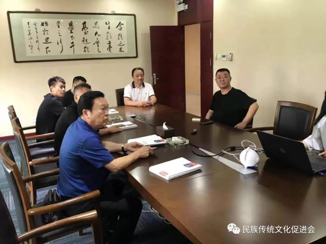 张林东到天津鑫宝龙电梯集团考察交流