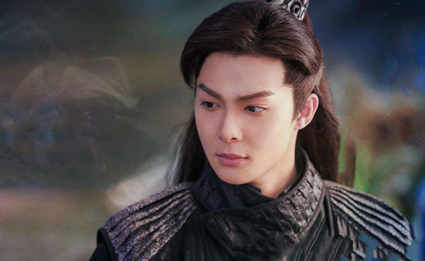 刚刚公布恋情,张铭恩新剧《河神2》将播出,男