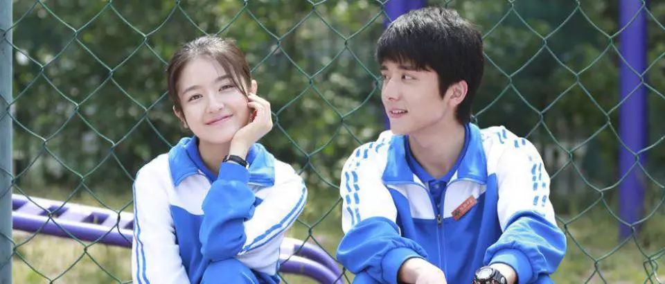 周也和丞磊是真情侣官宣吗 31c60b495b264a06957d3147138814b7.jpeg