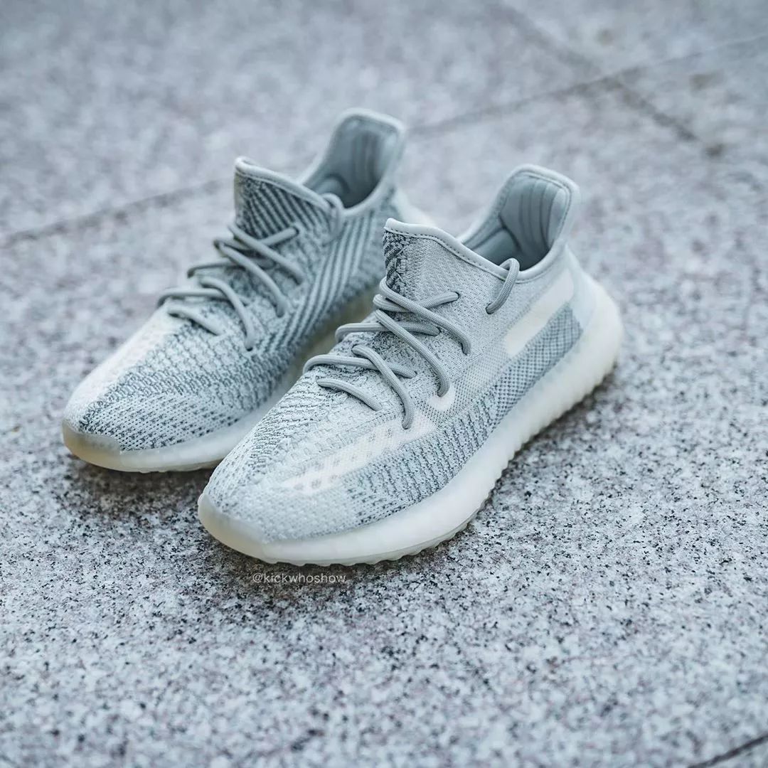 冰蓝20这双侧透yeezy350v2也是九月发售