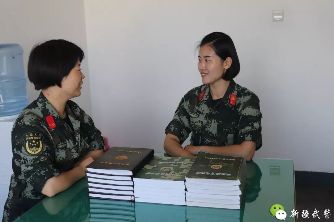 精武先锋│周伊娜闪耀在三尺机台上的绿色光芒