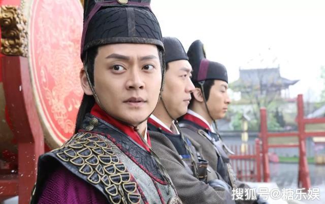 演过展昭的有9人，都是男神级别，第2位的颜值，比何家劲还高
