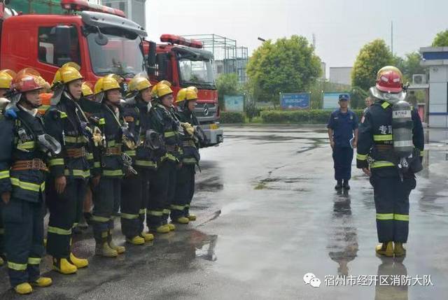 招聘专职司机_美团在北京招专职司机,可能要搞专车了(2)