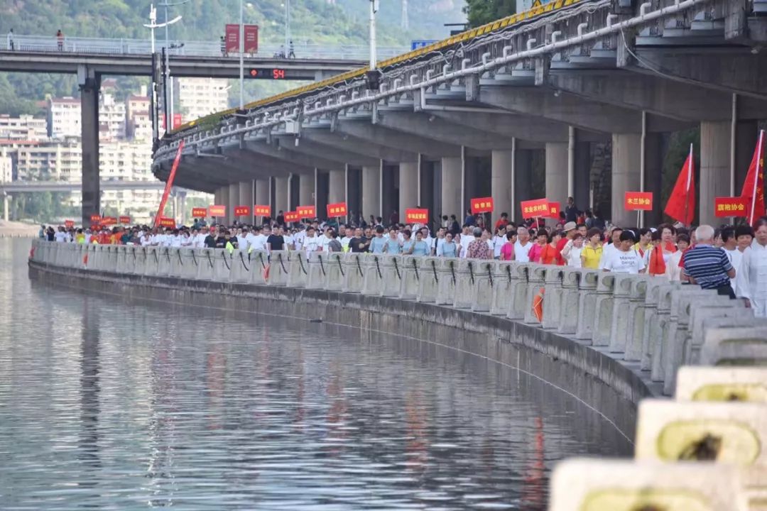 青田现在人口_现在还有青田冻石嘛(3)