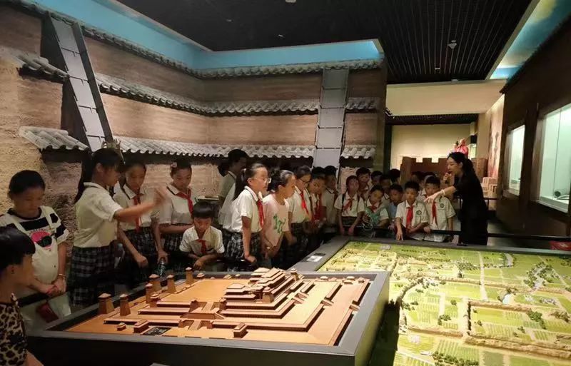 做合格社会主义接班人———开元小学红色研学活动之参观邯郸市博物馆