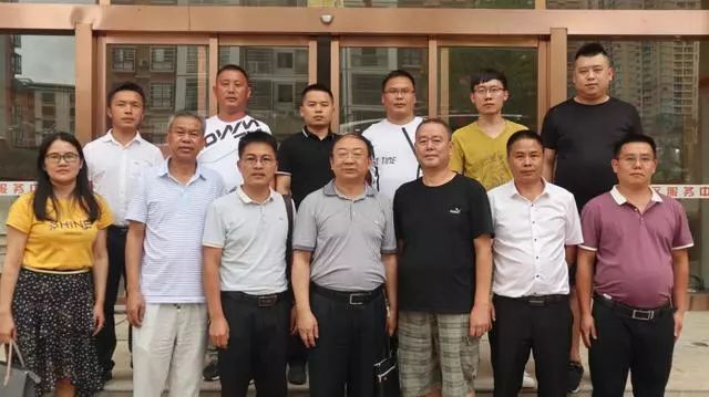 贵州省个私协秘书长王群深入凯里经济开发区个私协调研!