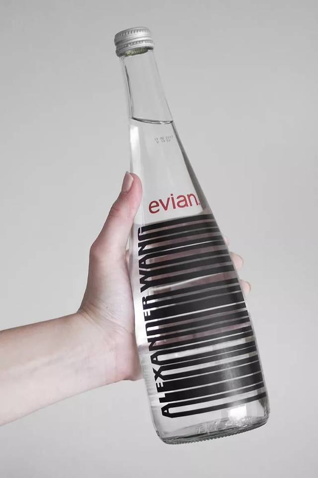 alexander wang x evian 矿泉水