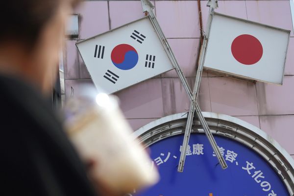 韩元惨跌 日元急升 两国“安全阀”现裂痕……