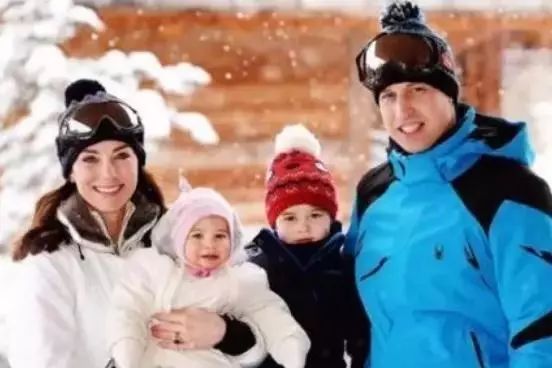 怎么样玩好夏洛特 da3a1e5ebde942c4a6308bfd0f6fd96e.jpeg