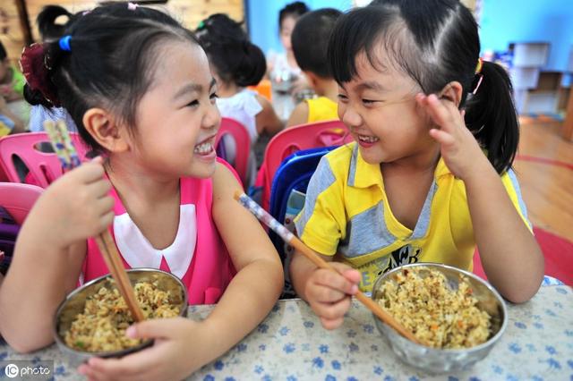 宝宝几个月开始用勺子 e72c3356c19944009ff2382468497261.jpeg