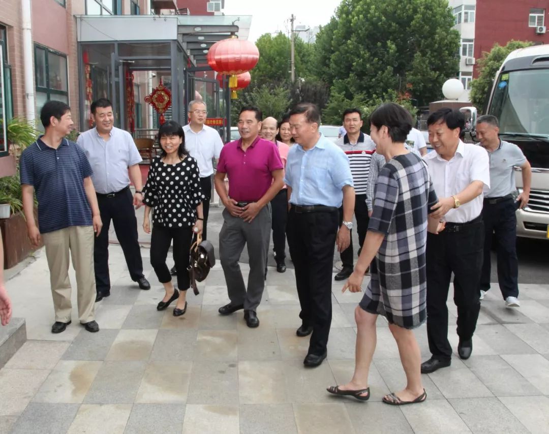 广州市天河区人大来奎文学习考察养老服务产业发展情况_东关街道