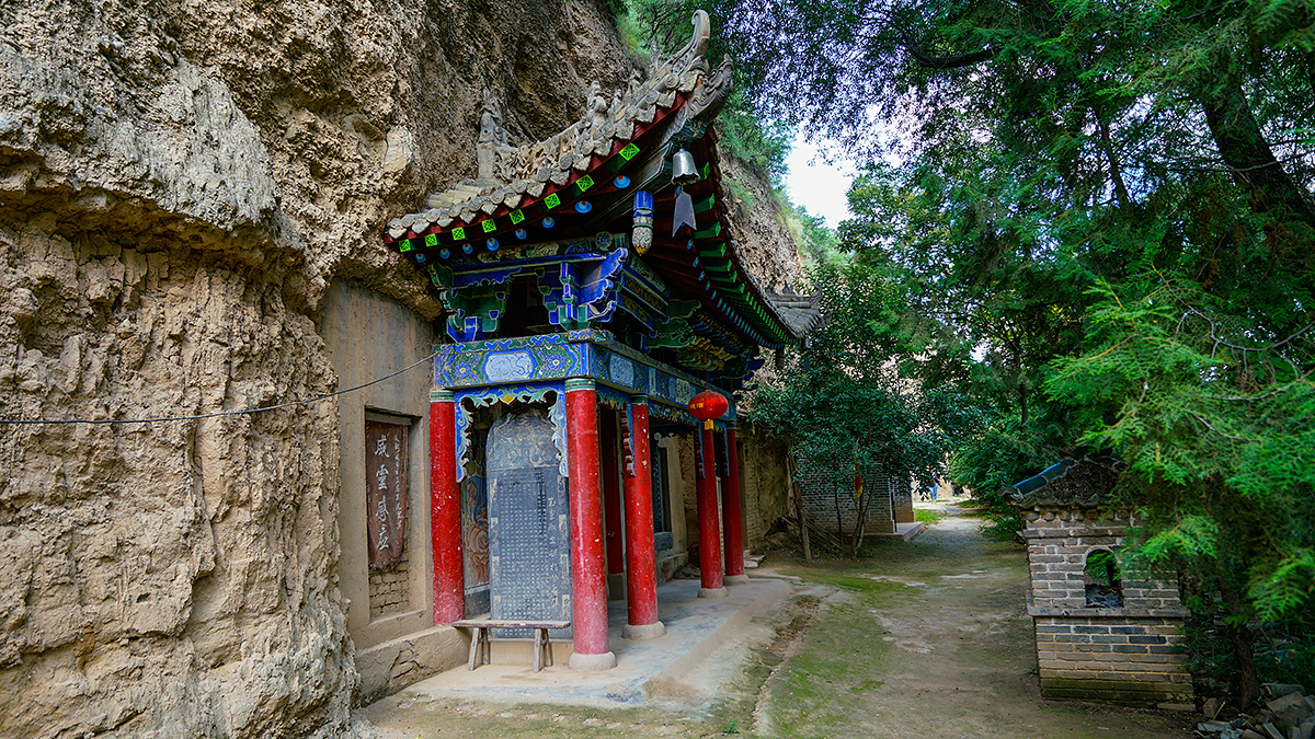 唐朝权利的游戏，马嵬驿兵变太子杀杨贵妃后，来到崆峒龙隐寺居住