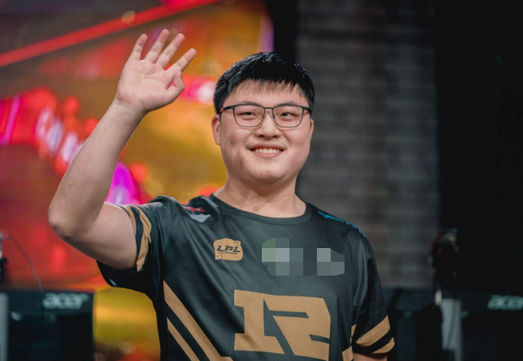 笑笑西卡疯了?谈Uzi就是电竞乔丹,就是lol之神!Faker算什么 澳门百家乐游戏