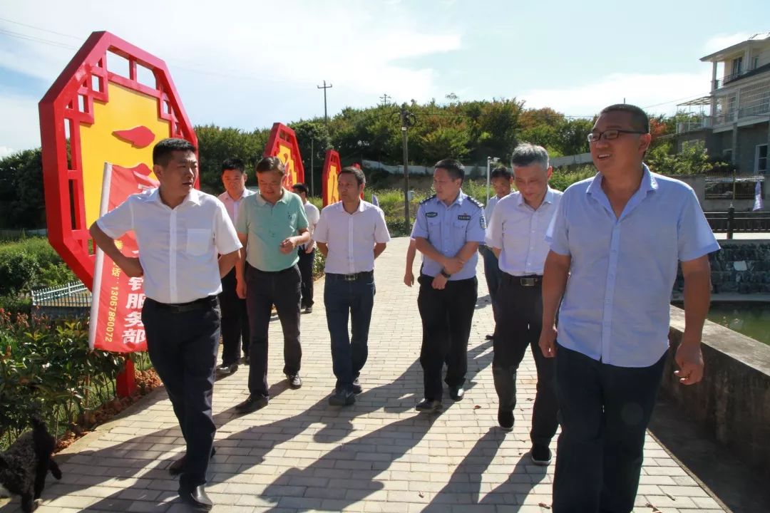 县委书记黄海峰赴千岛湖镇开展三服务走访调研