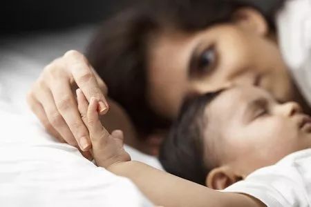                     原创            破坏宝宝睡眠的几种行为，以后不要再做了！