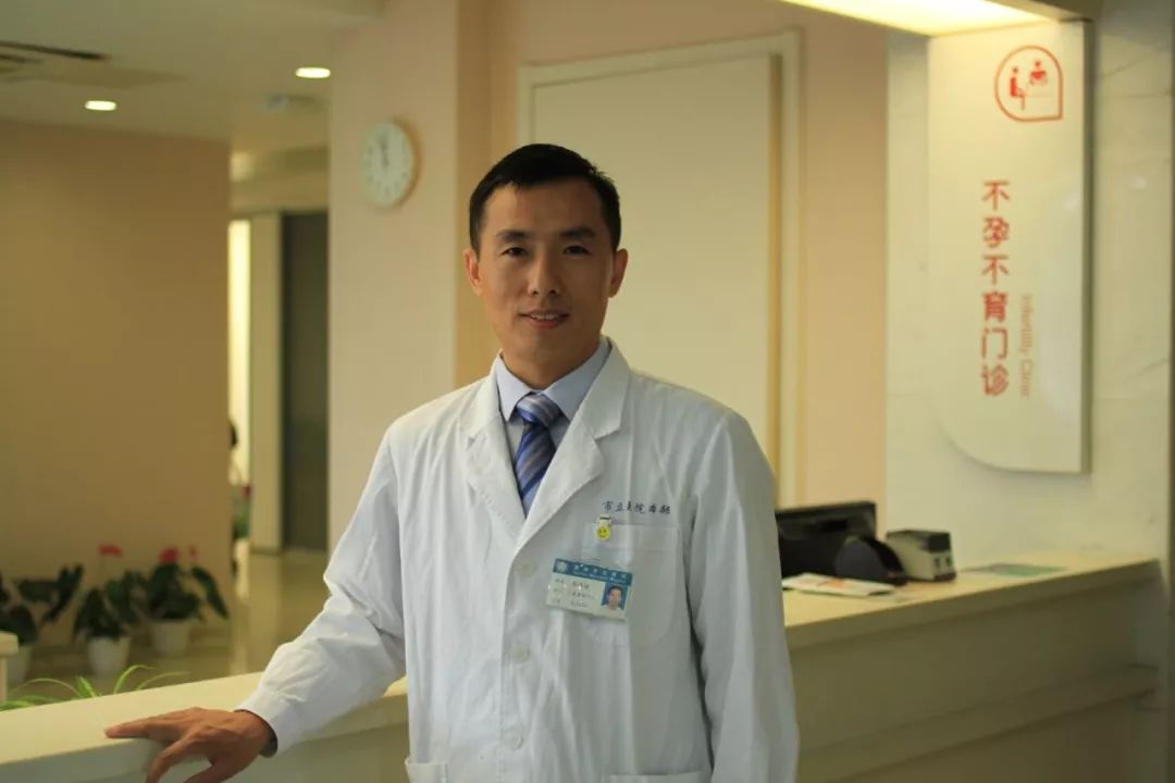 我是苏州市立医院生殖中心男科的杨慎敏医生.
