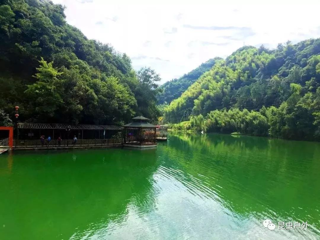 8月11日周日游览桐庐【珊瑚岭】体验【青龙峡】刺激漂流活动