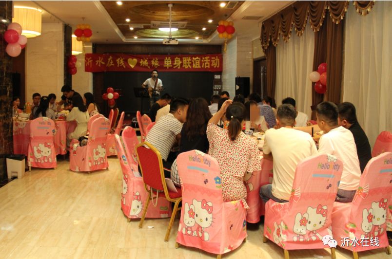 婚姻登记处摆拍照片 778ef6c5a934419e87c3ed58d37804ab.jpeg